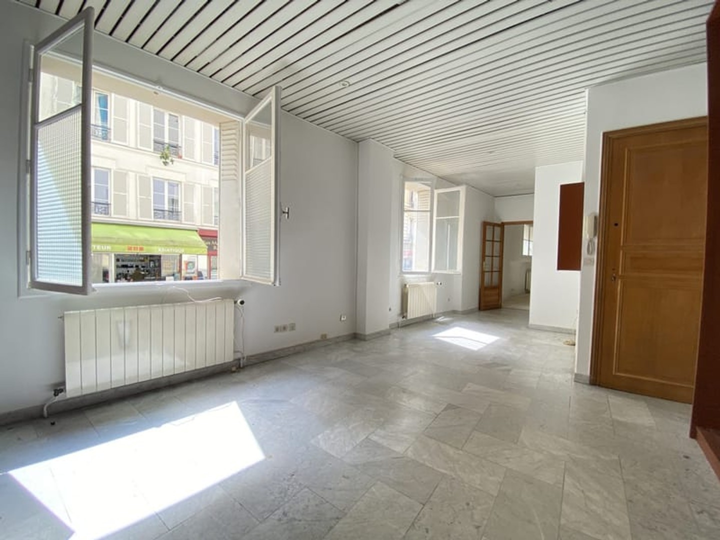 Locaux à vendre - 6 pièces - 167m2 - Paris 16e (75016)