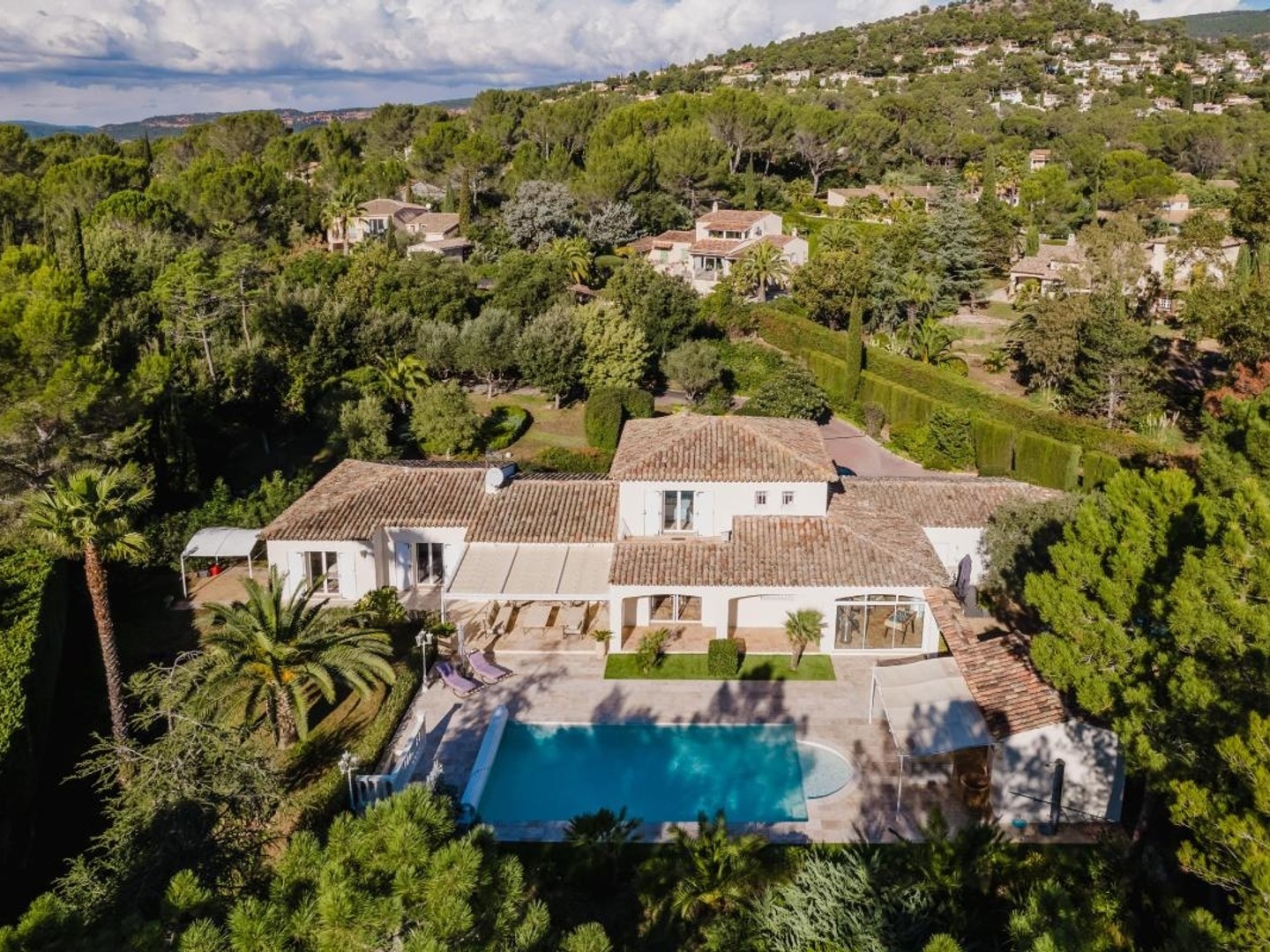 Villa néoprovençale à Roquebrune-sur-Argens