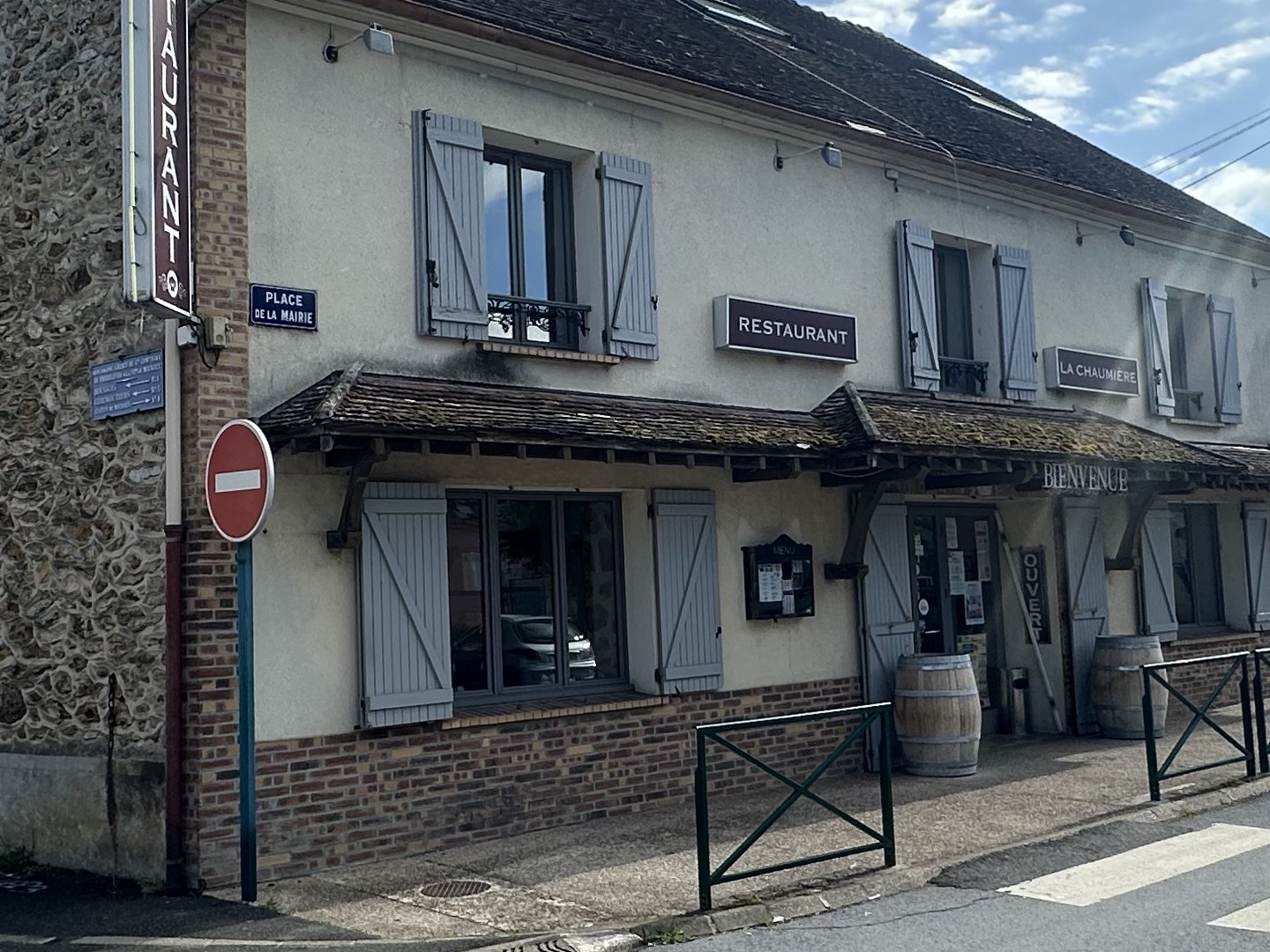 Magasin à vendre - 294m2 - Mouroux (77120)
