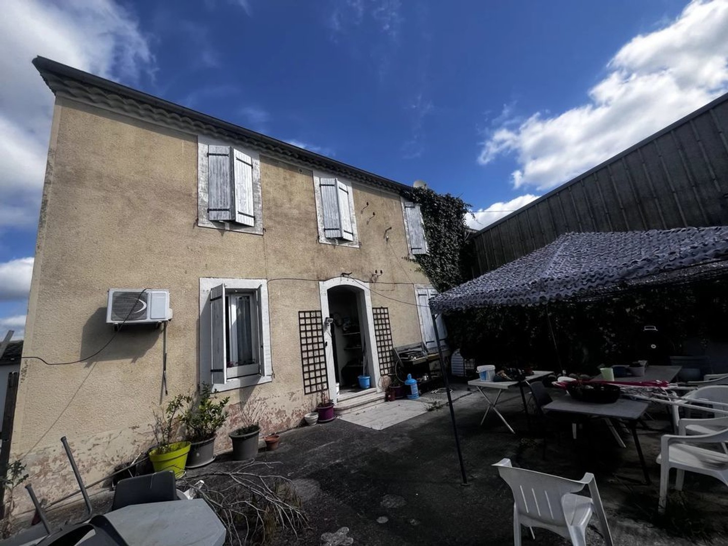 Immeuble à vendre - 6 pièces - 178m2 - Castelnau-Valence (30190)