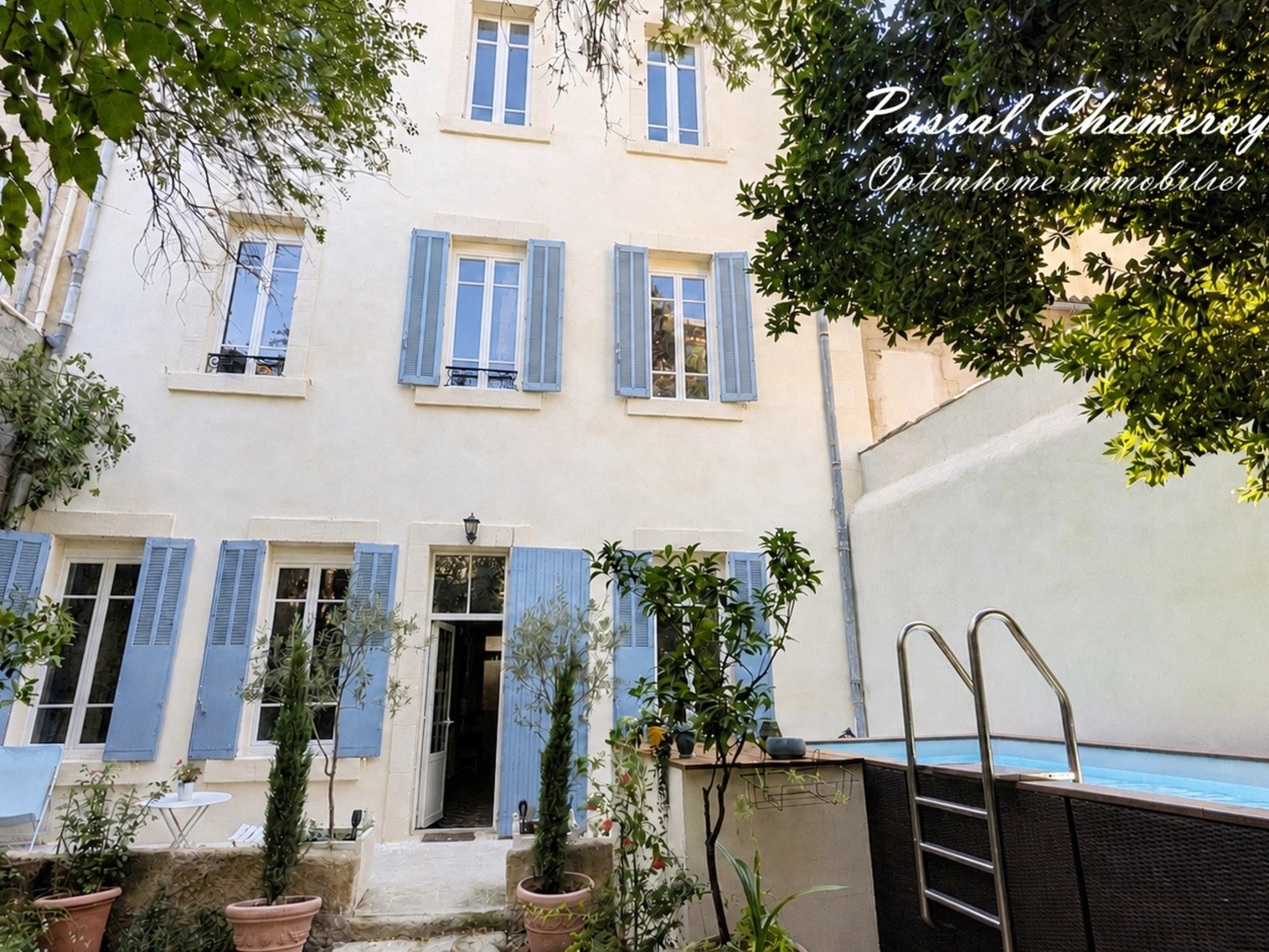 SALON-DE-PROVENCE (13) | Élégante maison de maître de 283 m² avec jardin et piscine en coeur de ville