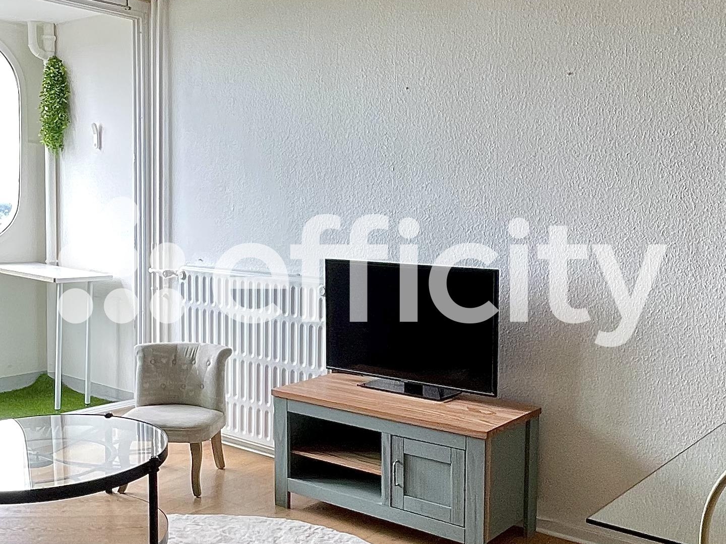 Appartement à vendre - 2 pièces - 60m2 - La Roche-Sur-Yon (85000)