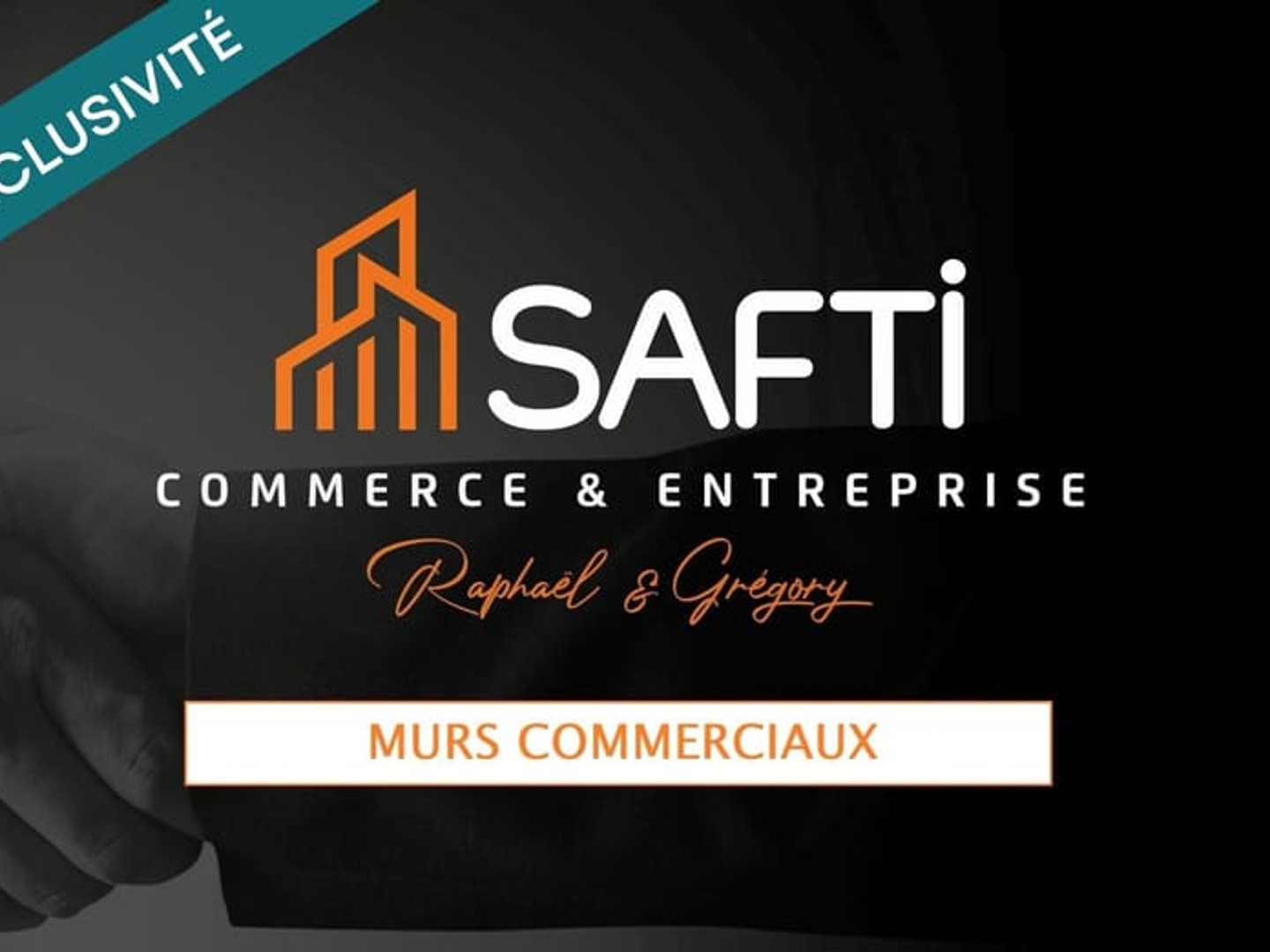 Magasin à vendre - 3 pièces - 118m2 - Fréjus (83600)
