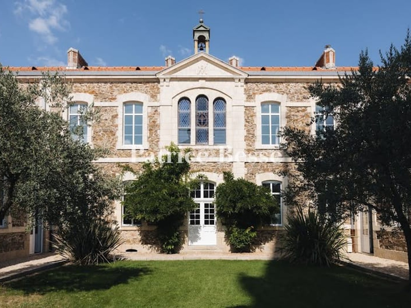 Maison 20 pièces 600 m²