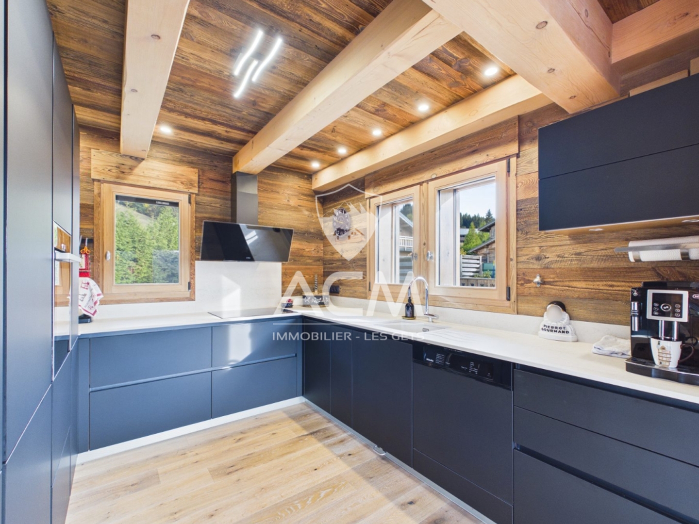 Maison à vendre - 5 pièces - 146m2 - Les Gets (74260)