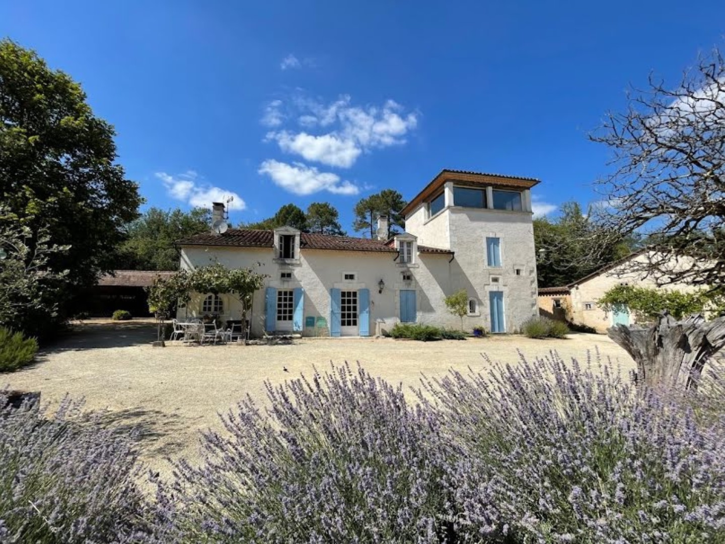 Maison 23 pièces 650 m²