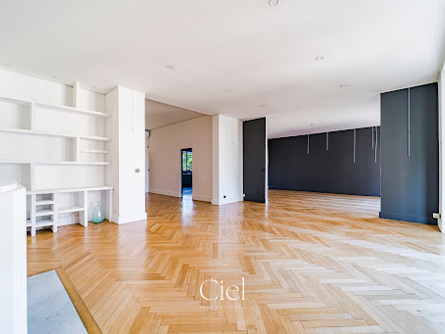Appartement à vendre - 6 pièces - 218m2 - Marseille 8e (13008)