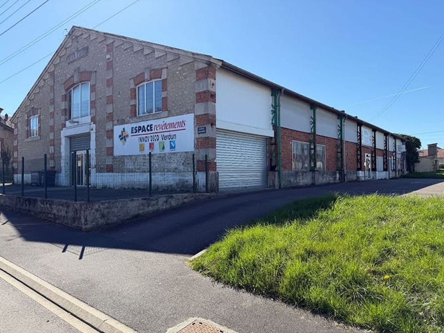 Parking / garage / box à vendre - 460m2 - Verdun (55100)