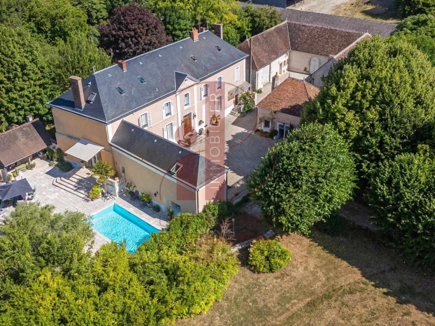 A 40 MINUTES DE FONTAINEBLEAU - DOMAINE D'EXCEPTION PROPRIETE DI