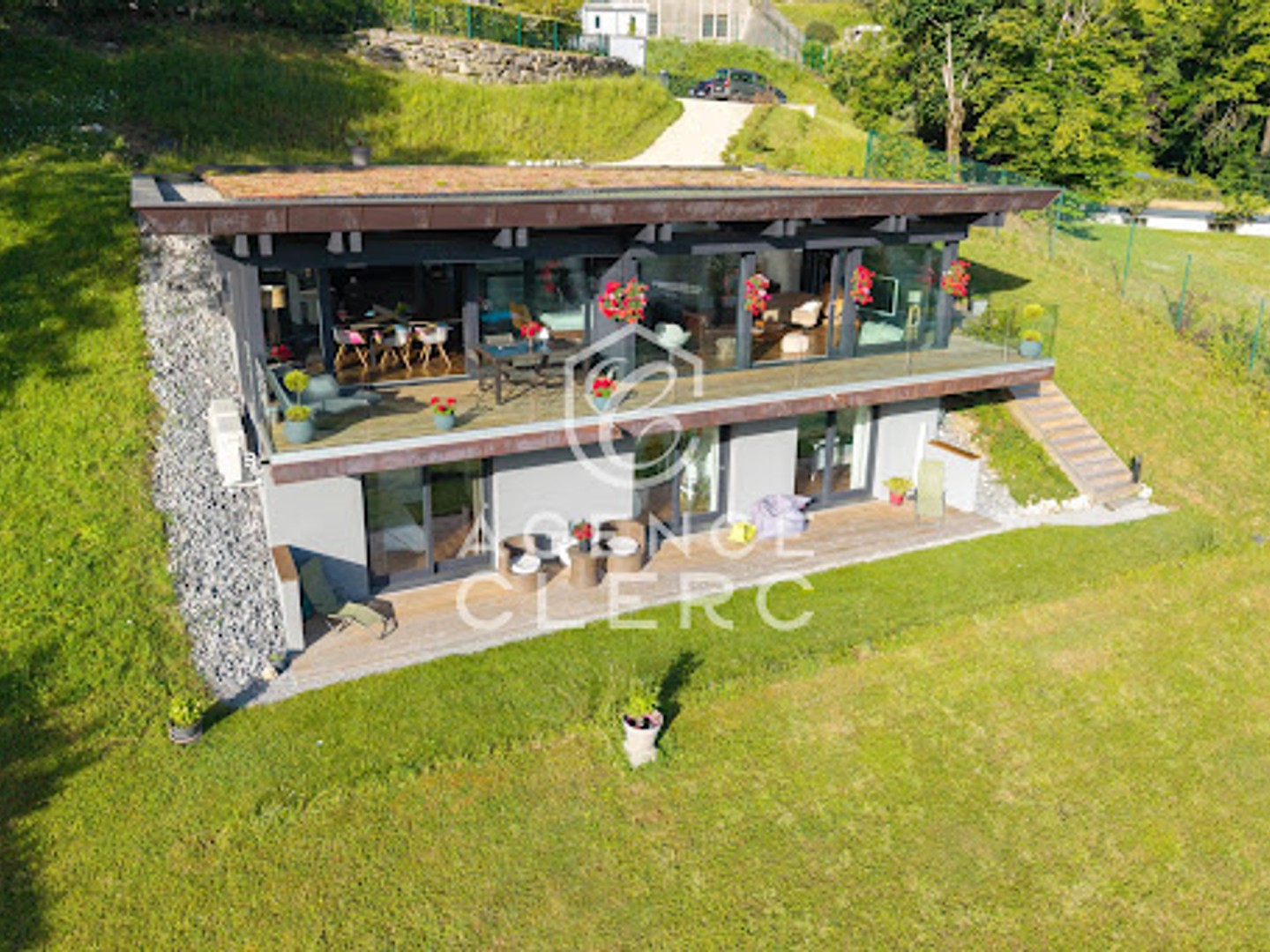 Maison 4 pièces 192 m²