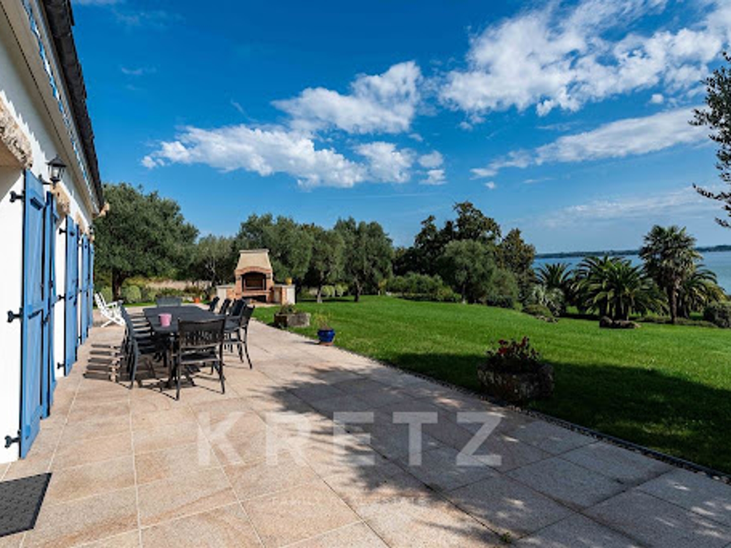 Maison 10 pièces 254 m²