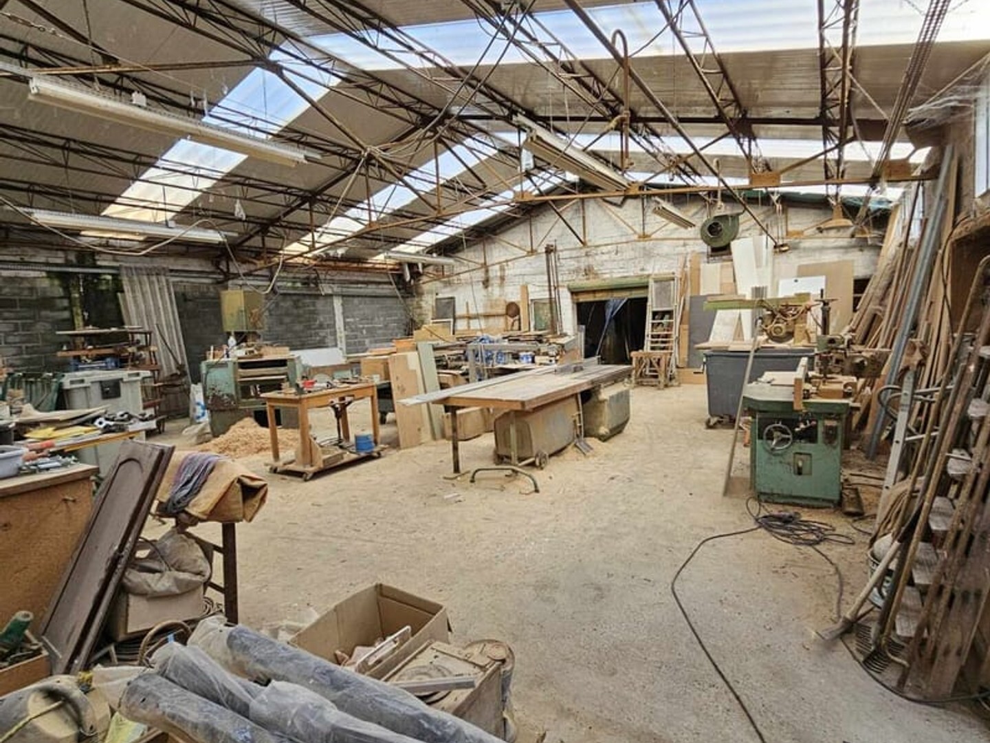 Magasin à vendre - 262m2 - Merville (59660)