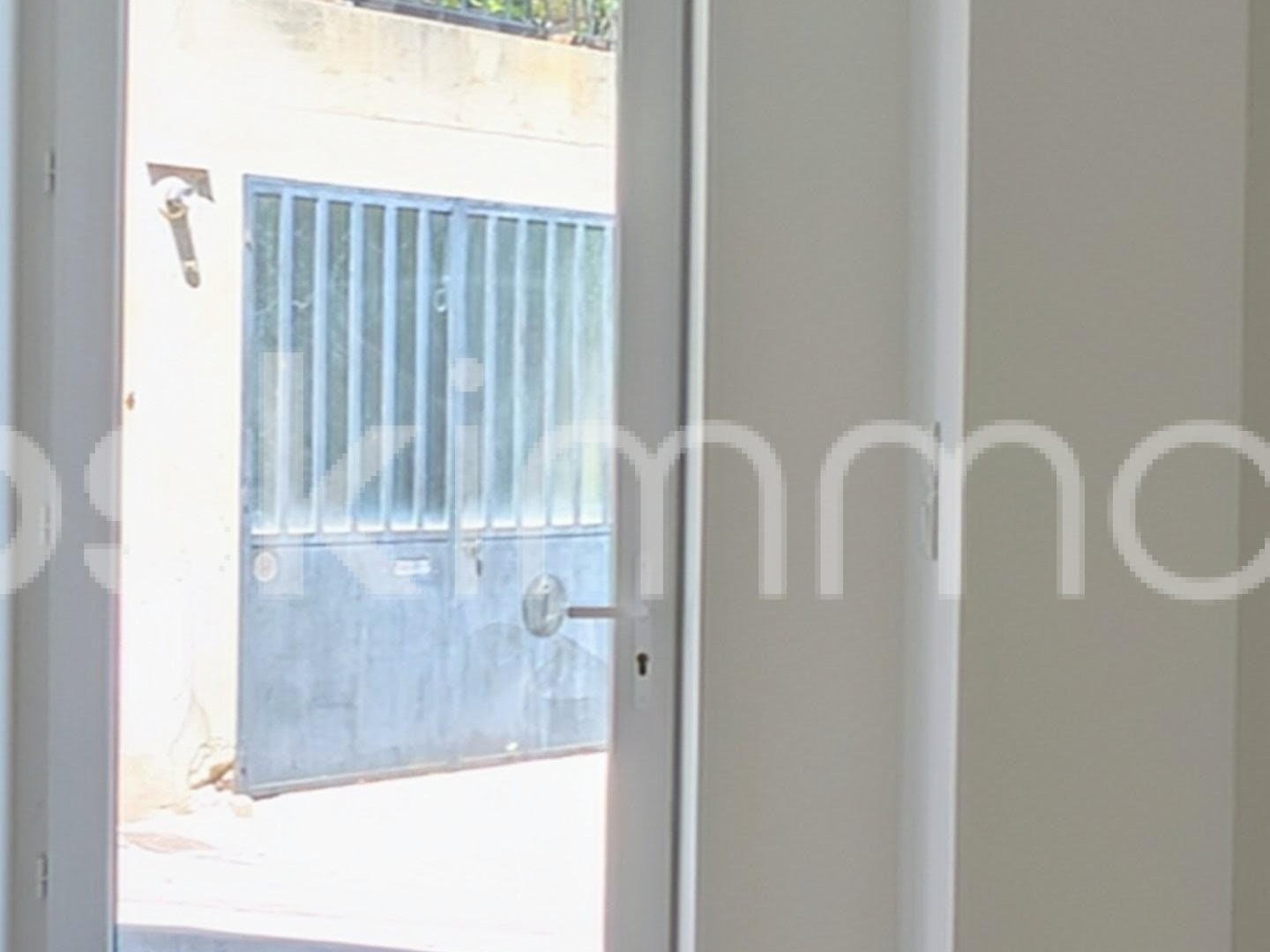 Maison à vendre - 3 pièces - 54m2 - Eyguières (13430)