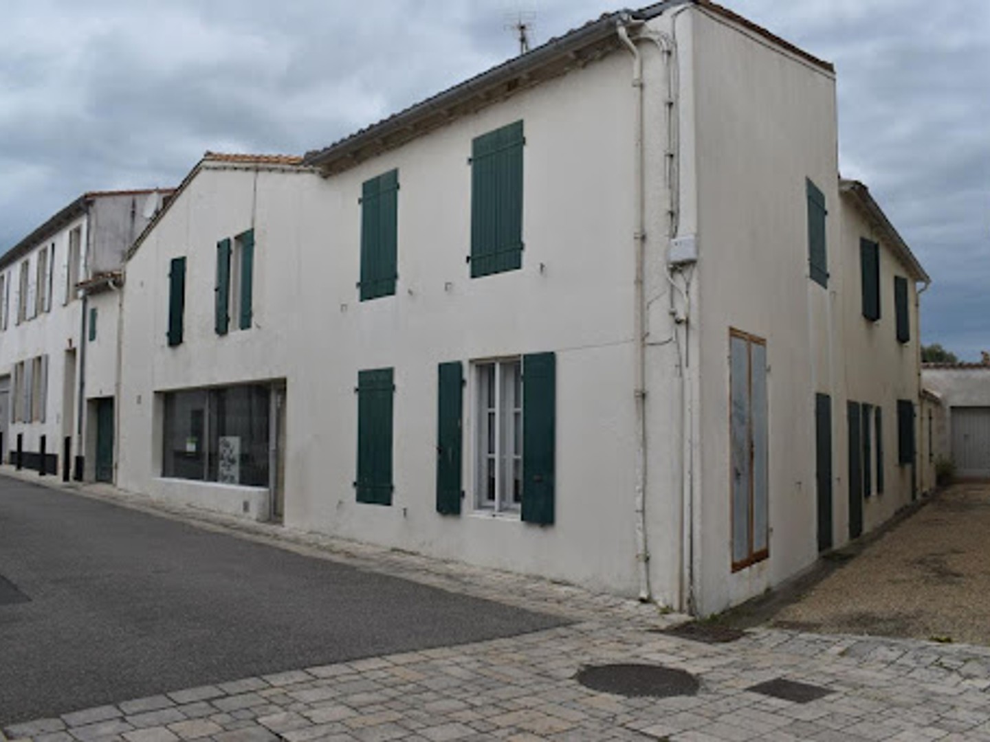 Propriété 2 pièces 255 m²
