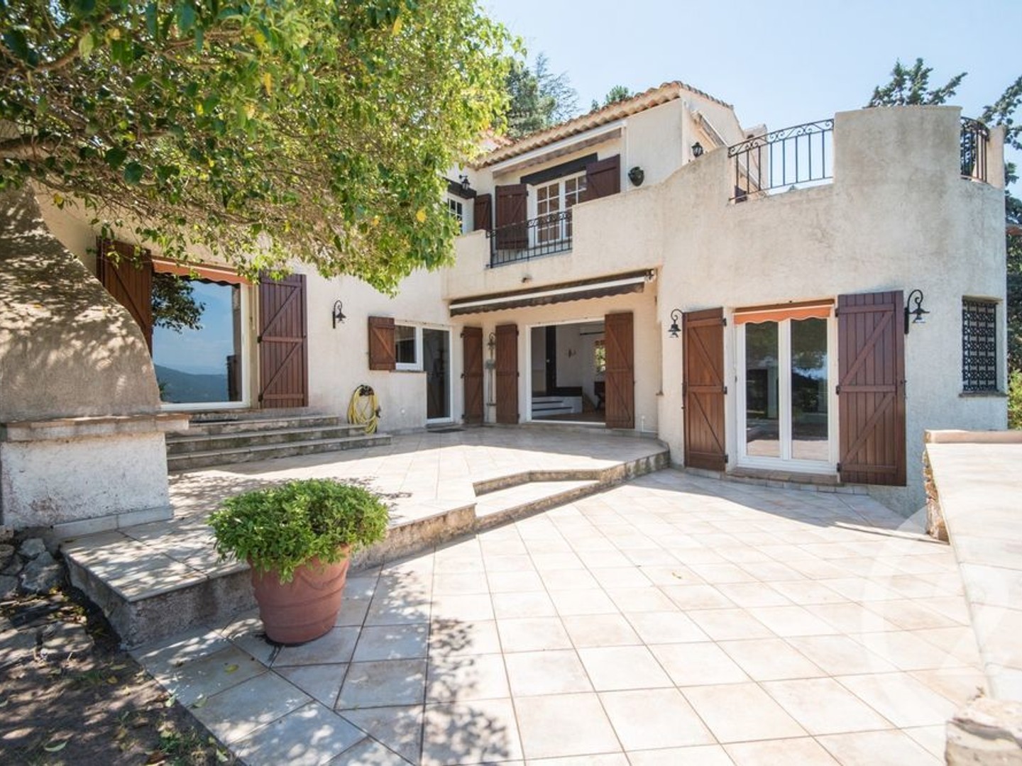 Maison à vendre - 6 pièces - 248m2 - Théoule-Sur-Mer (06590)