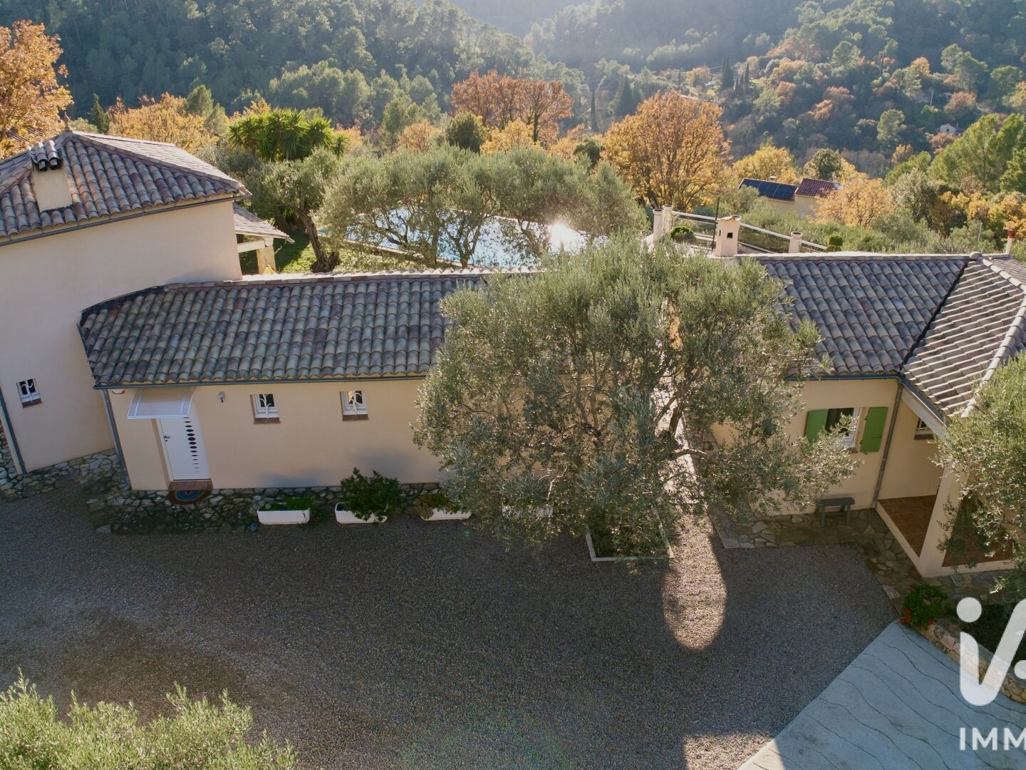 Maison à vendre - 7 pièces - 203m2 - Claviers (83830)