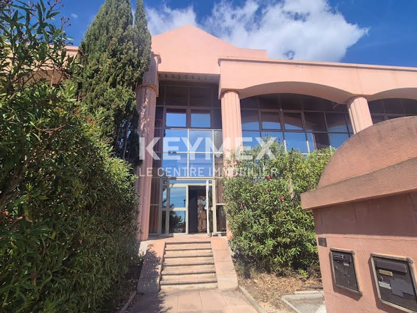 Bureaux 256 m²