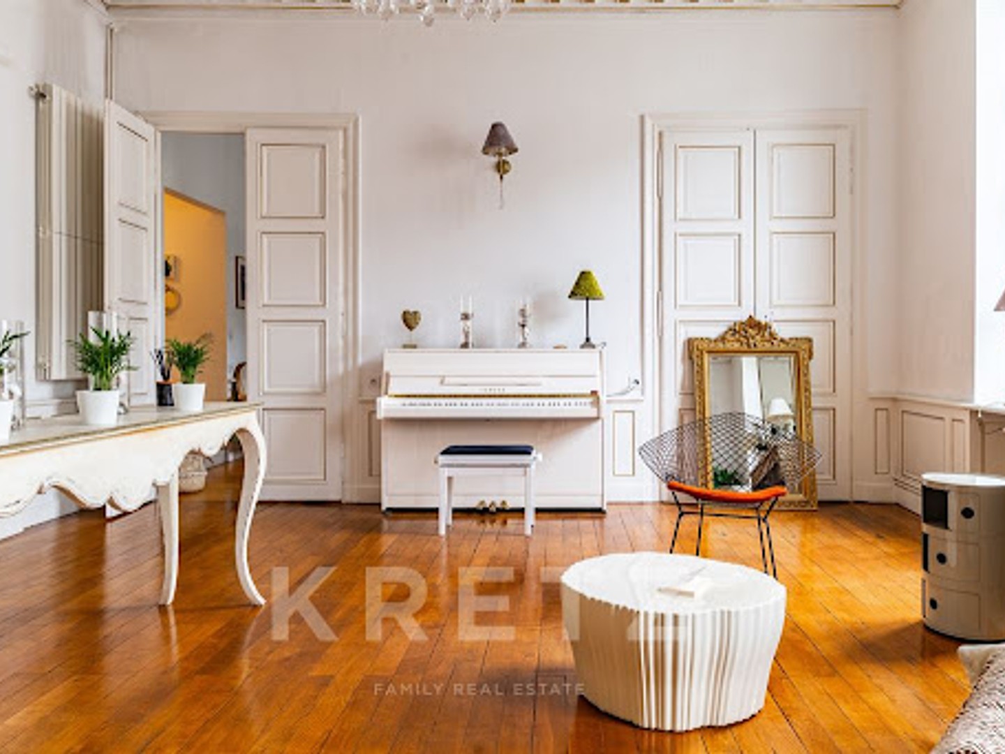 Appartement 6 pièces 203 m²