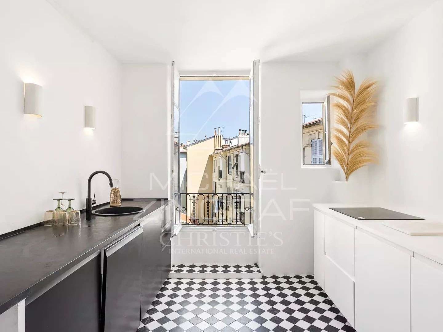 Appartement à vendre - 4 pièces - 112m2 - Nice (06000)