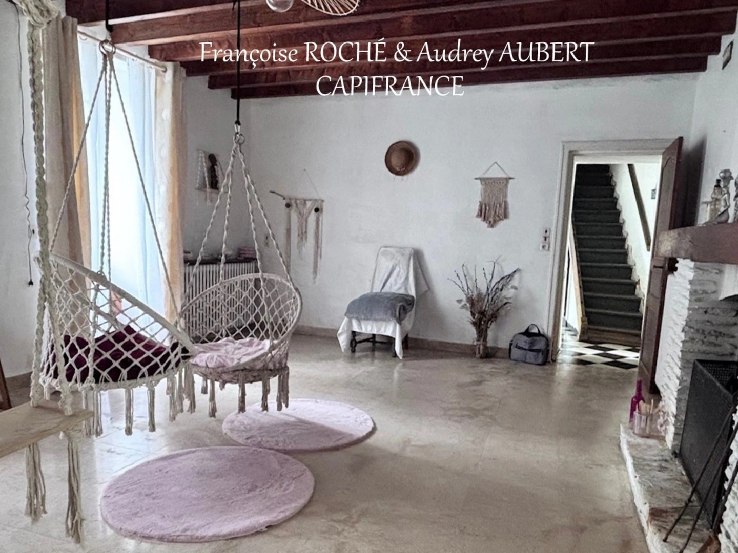 Maison à vendre - 9 pièces - 211m2 - Taillebourg (17350)