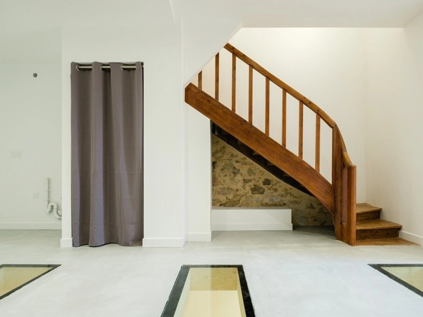 Maison à vendre - 8 pièces - 255m2 - La Roche-Sur-Yon (85000)