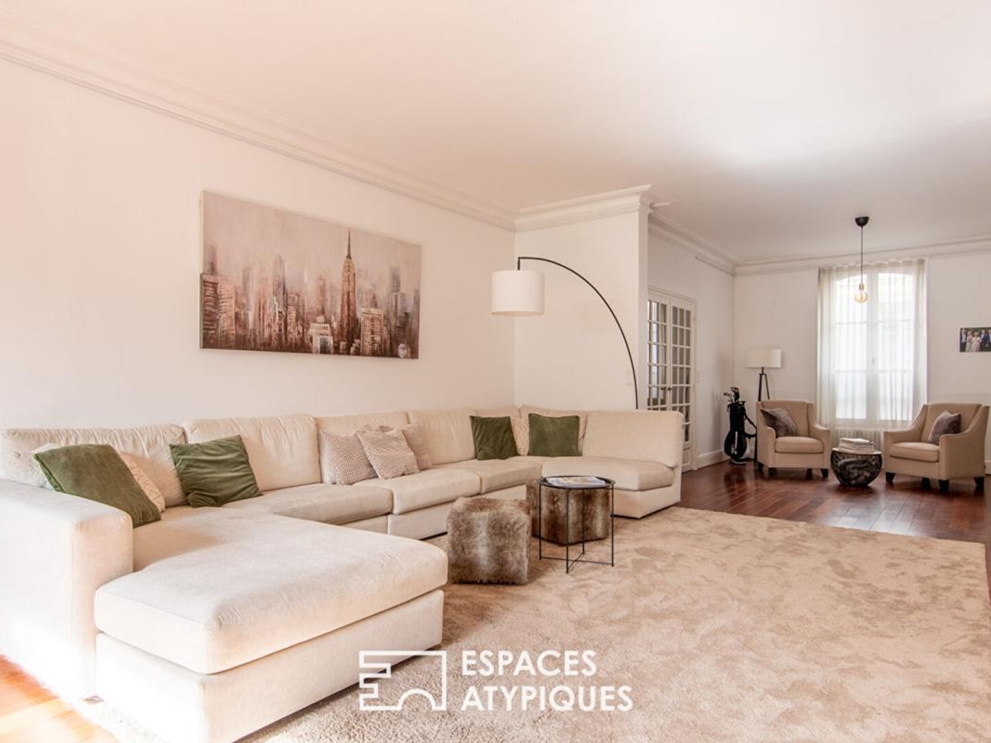 Maison à vendre - 10 pièces - 324m2 - Écouflant (49000)