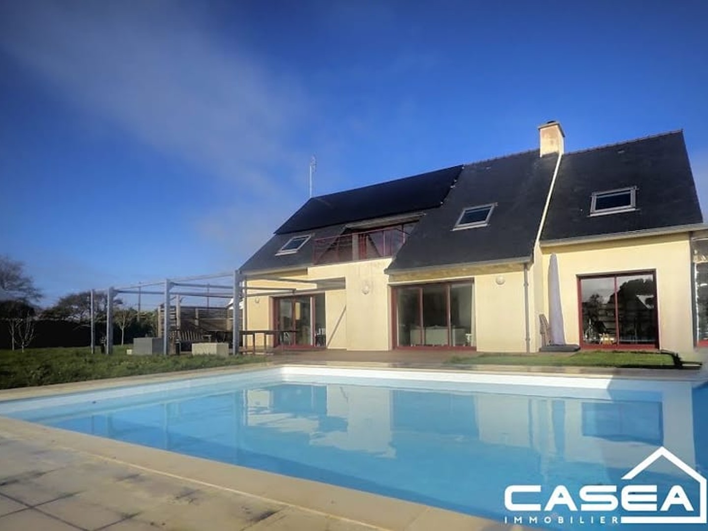Maison 9 pièces 240 m²