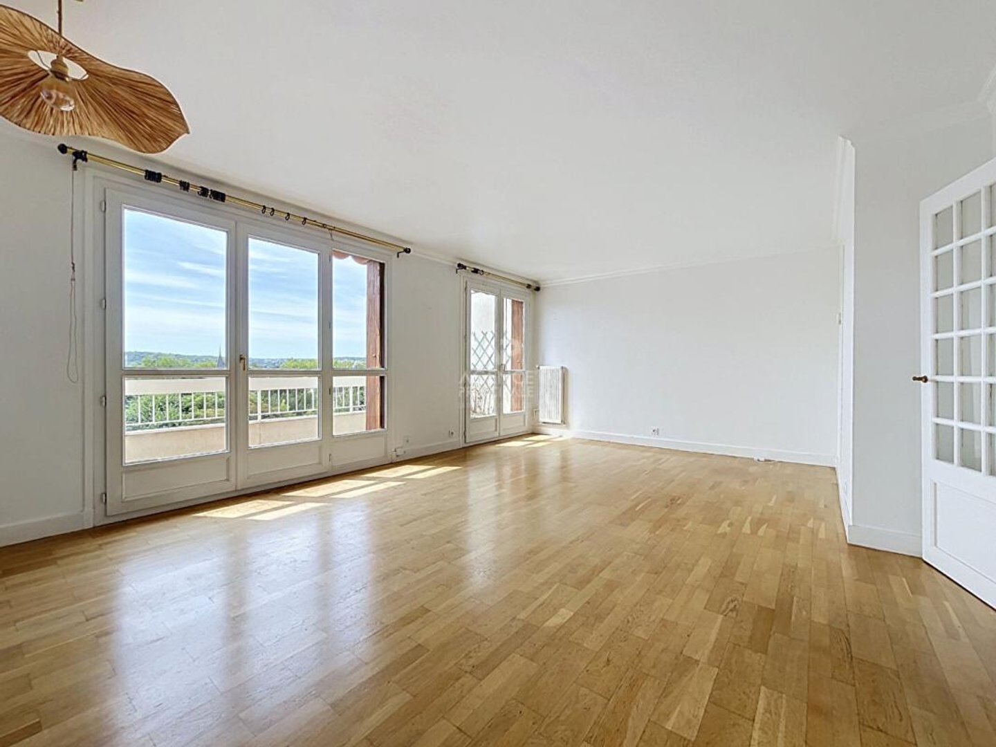 Appartement à vendre - 4 pièces - 91m2 - Chatou (78400)