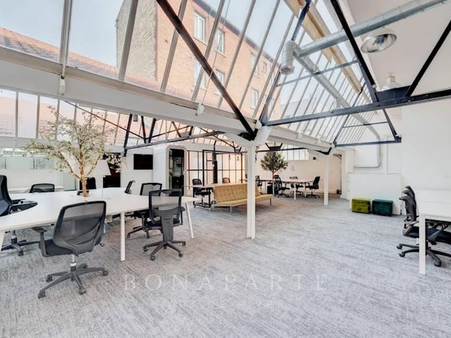 Bureaux 550 m²