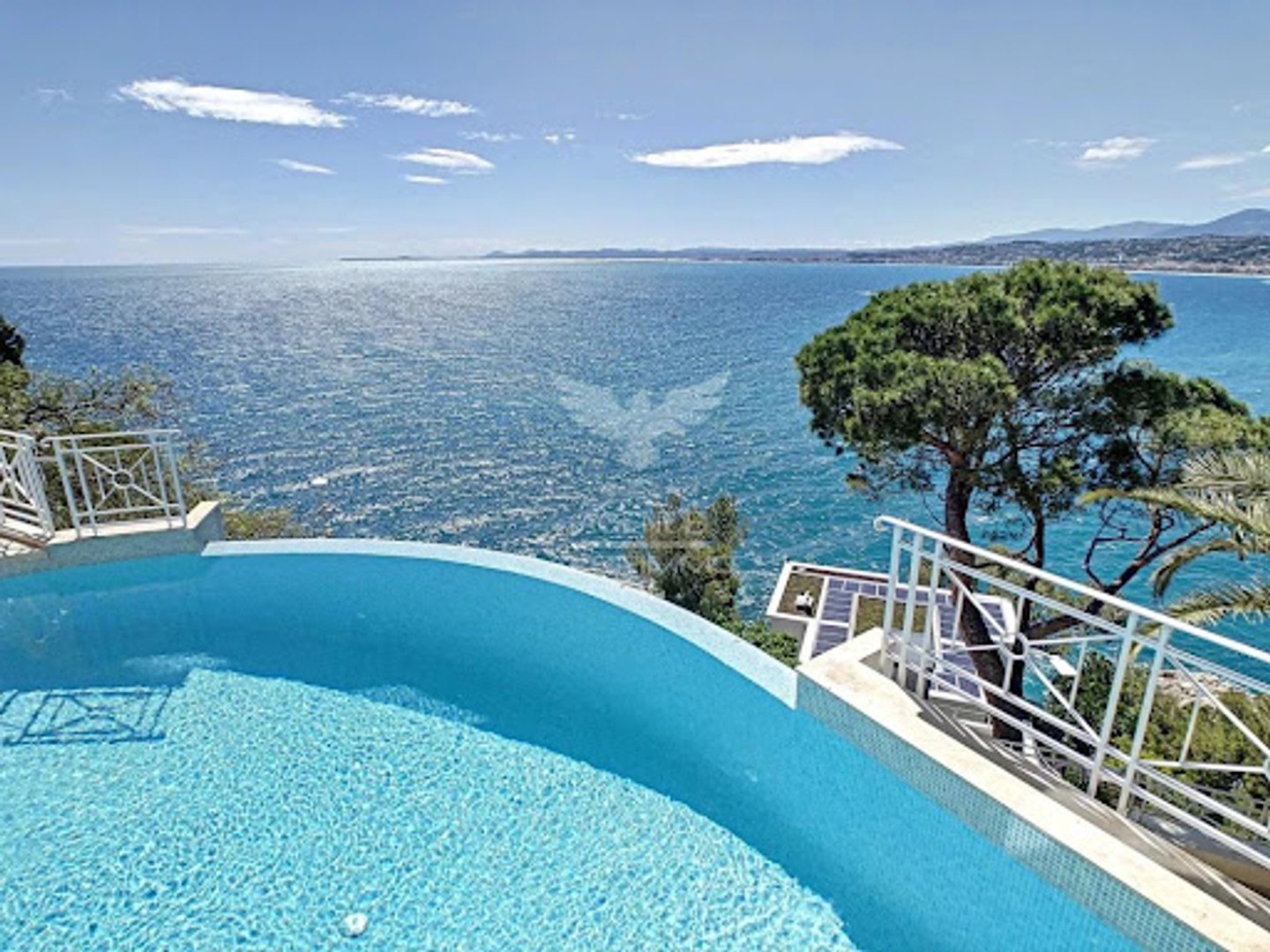 Villa 9 pièces 320 m²
