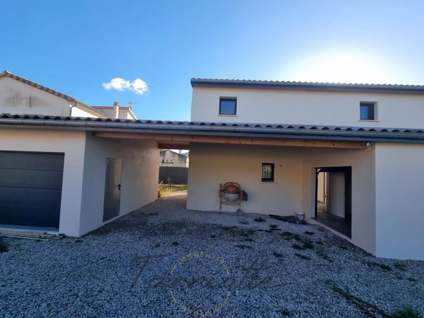 Maison à vendre - 126m2 - La Bégude-De-Mazenc (26160)
