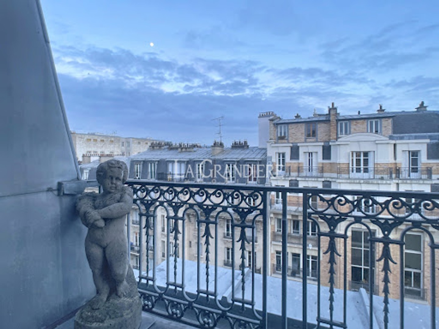Appartement 6 pièces 173 m²