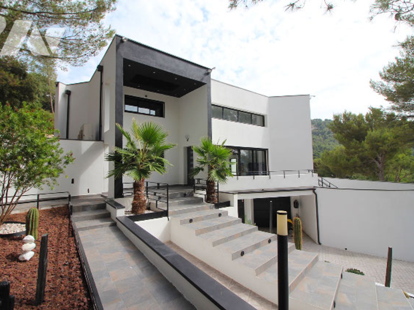 Maison 9 pièces 510 m²