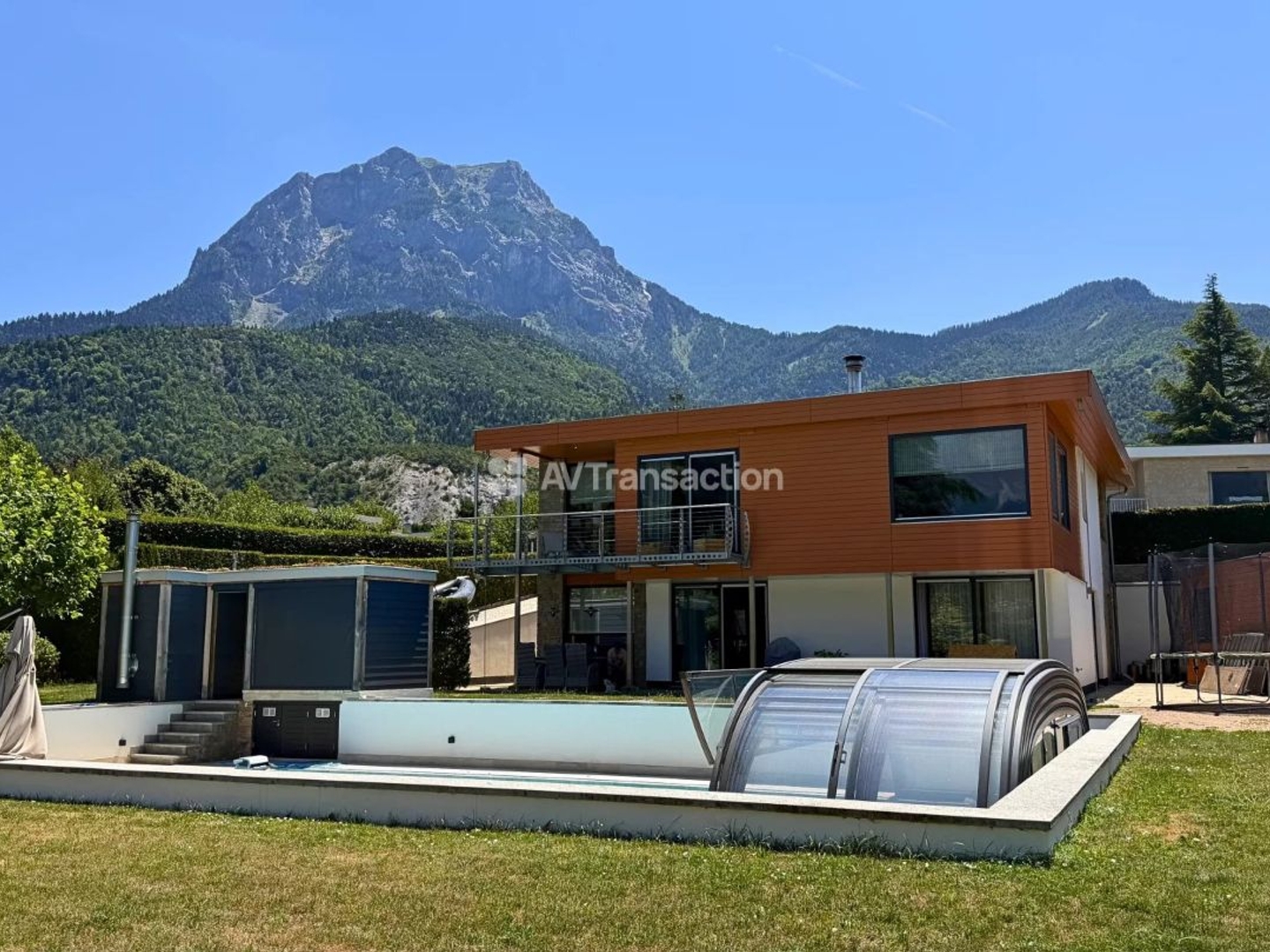 Maison à vendre - 6 pièces - 240m2 - Savines-Le-Lac (05160)