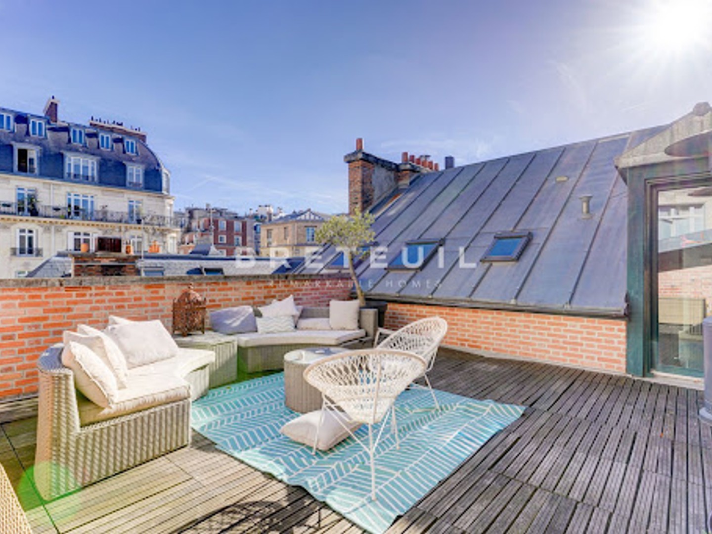 Maison 9 pièces 335 m²