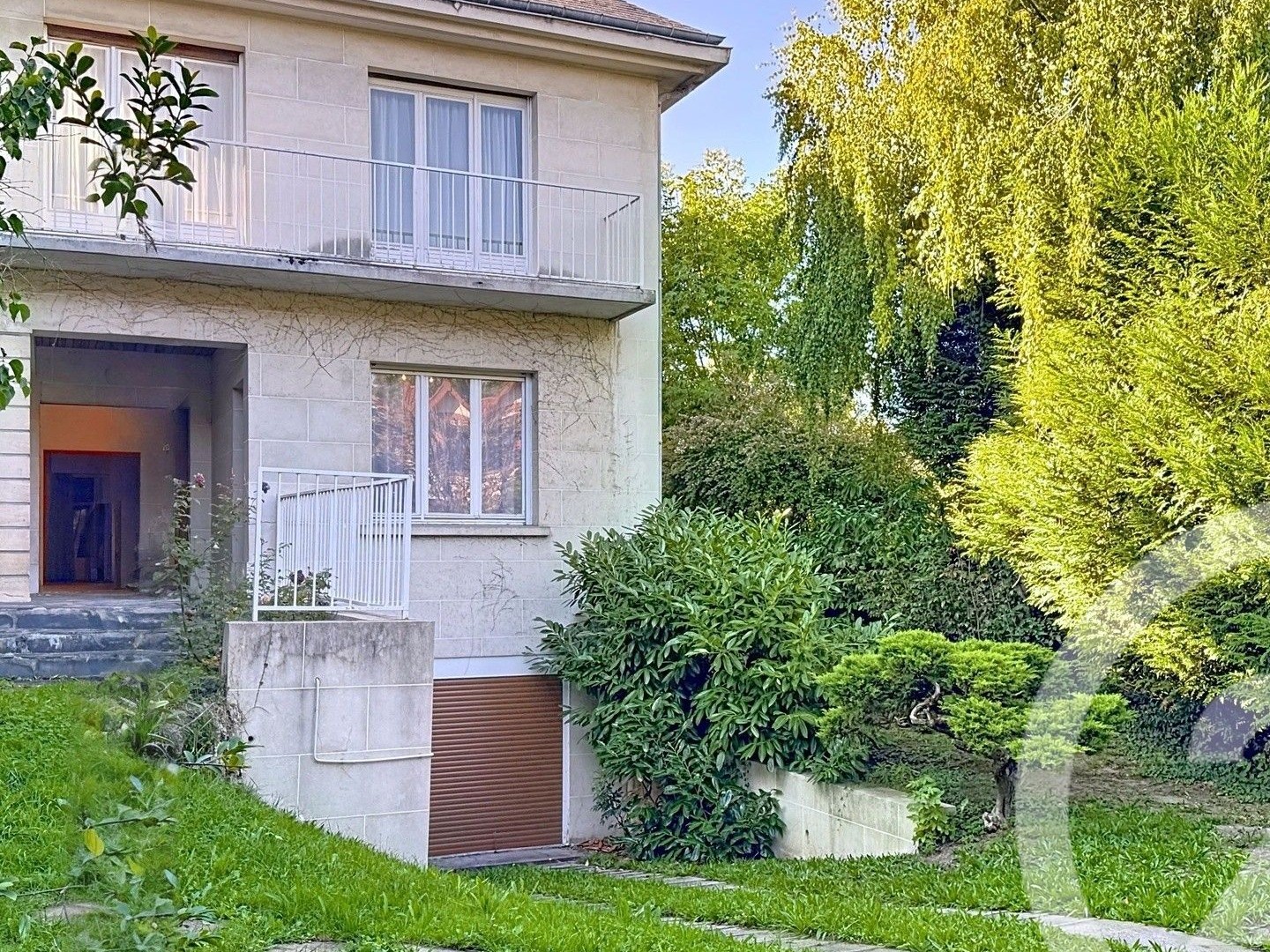 Maison 8 pièces 225 m²