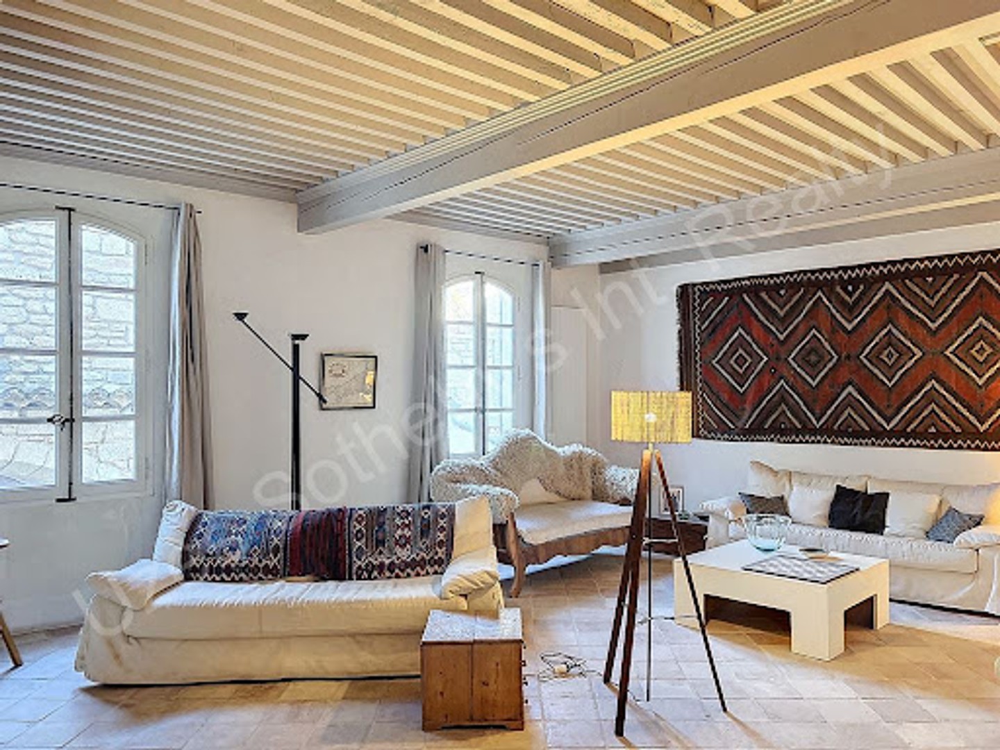Maison 9 pièces 340 m²