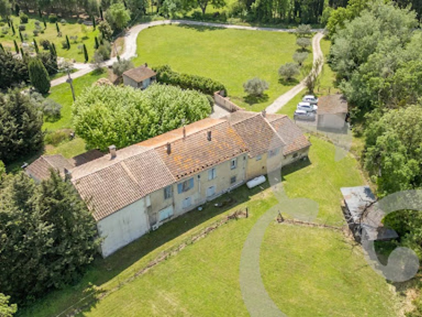 Maison à vendre - 30 pièces - 145m2 - Eyragues (13630)