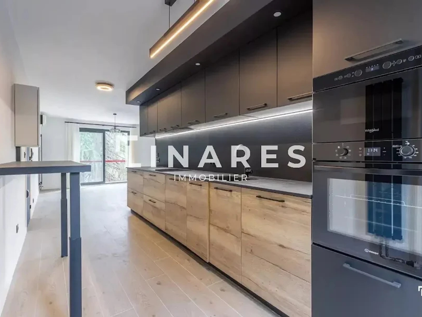 Appartement à vendre - 4 pièces - 93m2 - Aix-En-Provence (13100)