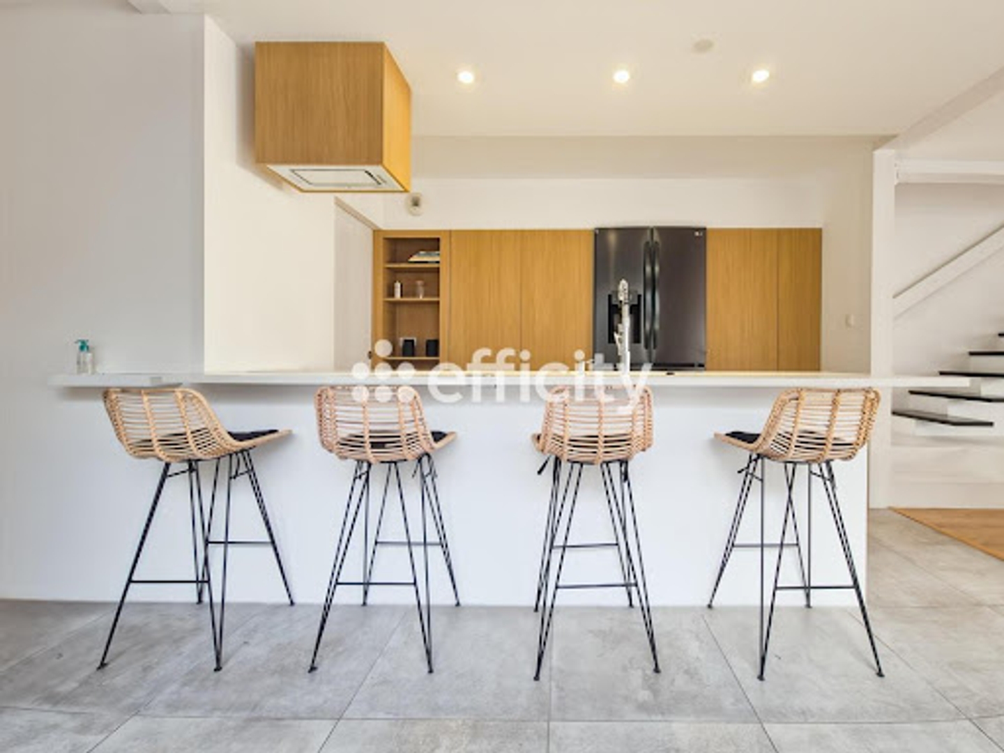 Maison à vendre - 9 pièces - 208m2 - Angoulins (17690)