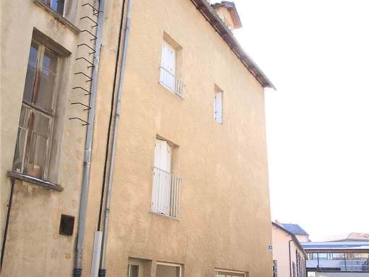 Immeuble à vendre - 140m2 - Saint-Flour (15100)
