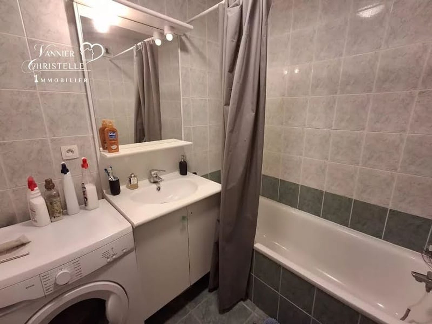 Appartement à vendre - 2 pièces - 45m2 - Thonon-Les-Bains (74200)