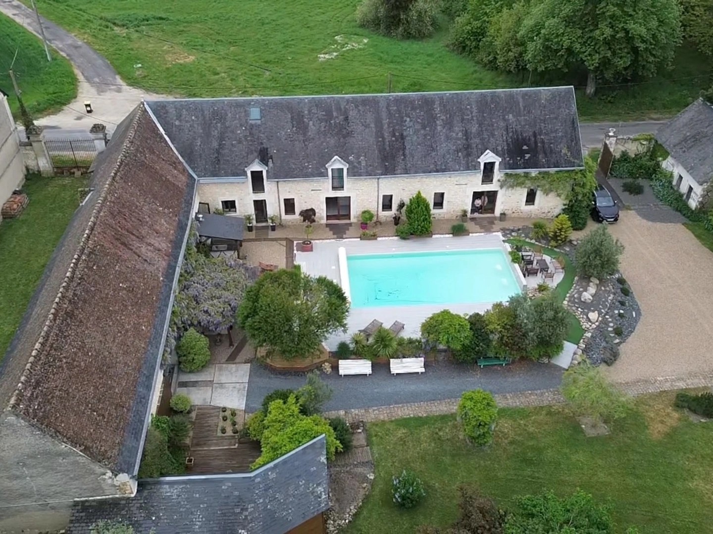 Maison à vendre - 10 pièces - 370m2 - Port-De-Piles (86220)