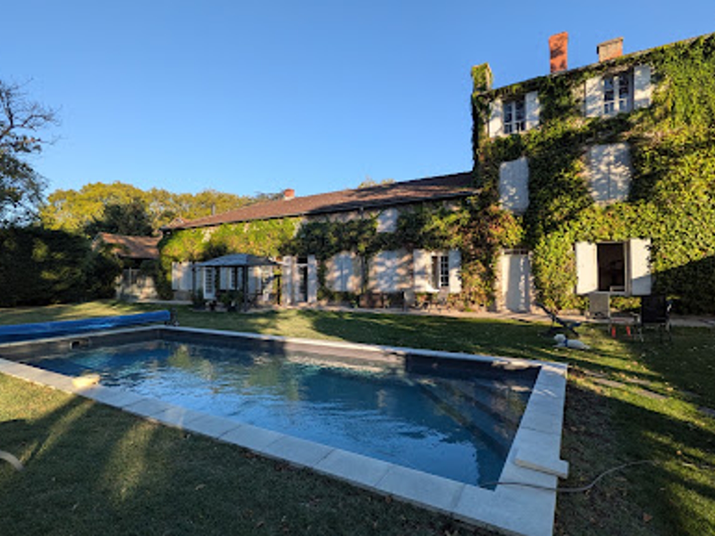 Maison à vendre - 18 pièces - 444m2 - Randan (63310)
