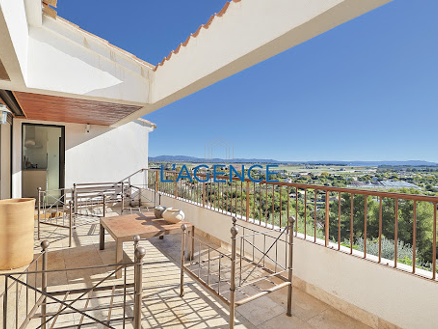 Villa 7 pièces 221 m²