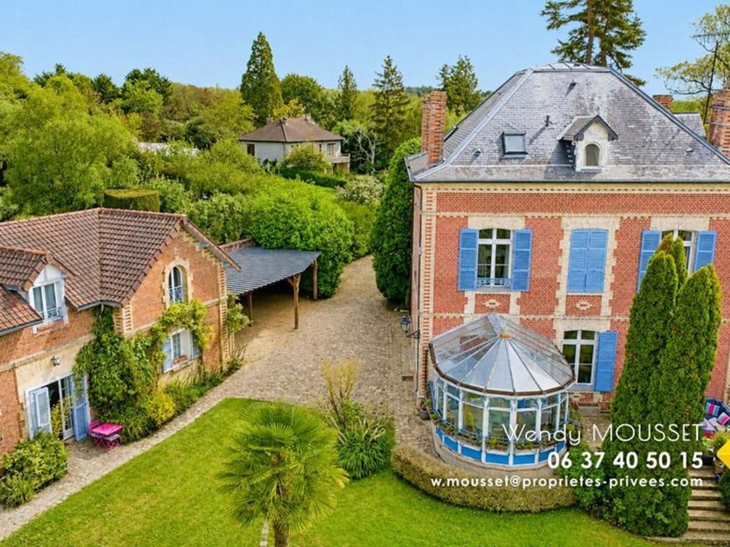 Maison à vendre - 11 pièces - 247m2 - Saint-Nom-La-Bret... (78860)