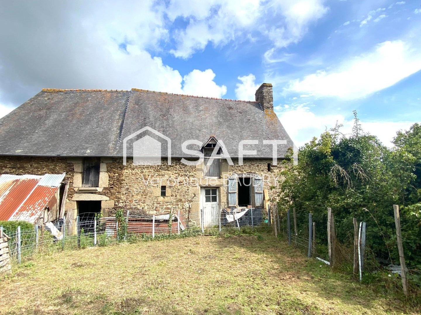 Maison à vendre - 1 pièce - 75m2 - Bazouges-La-Pérouse (35560)