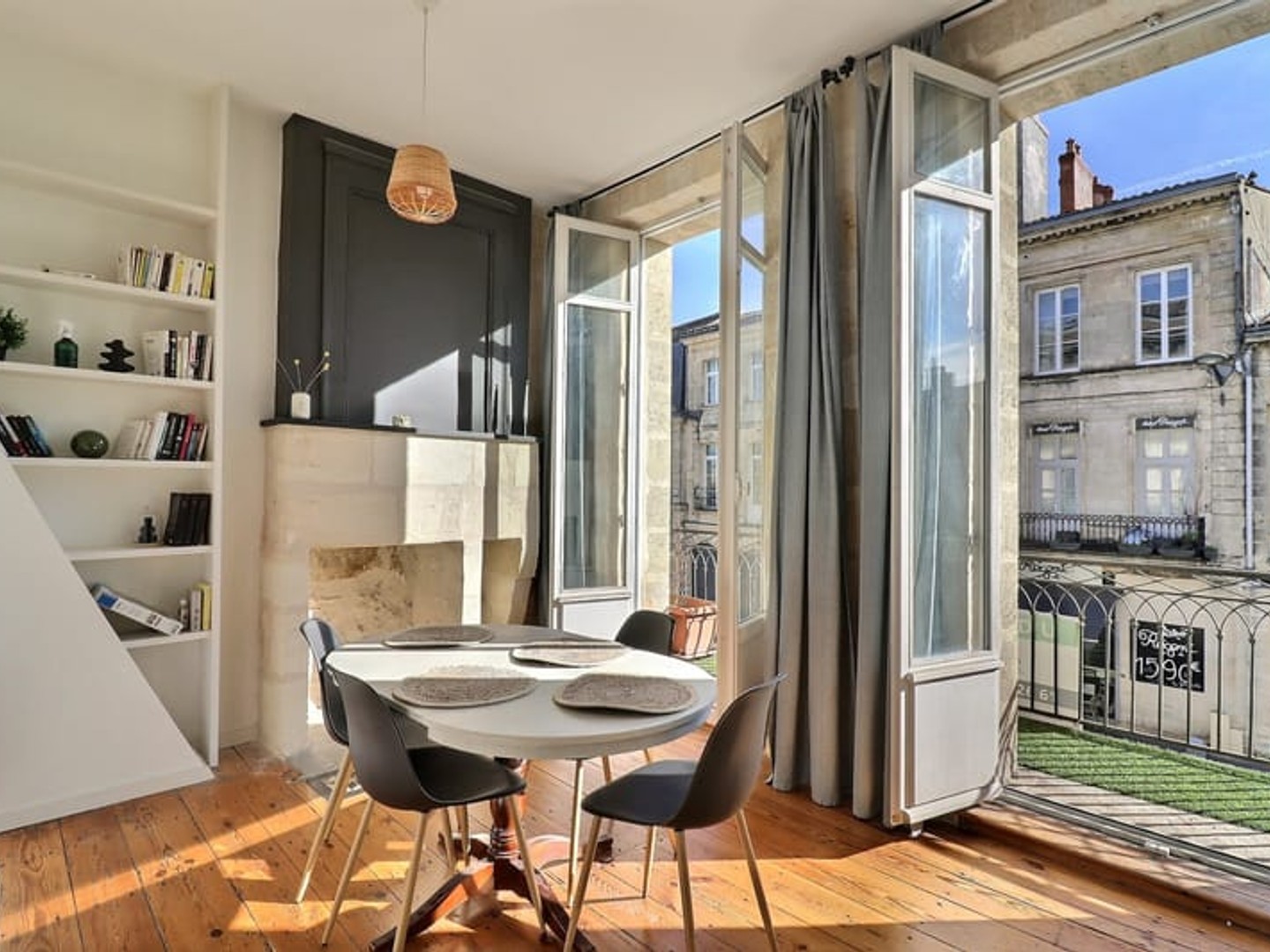 Appartement à vendre - 2 pièces - 46m2 - Bordeaux (33000)