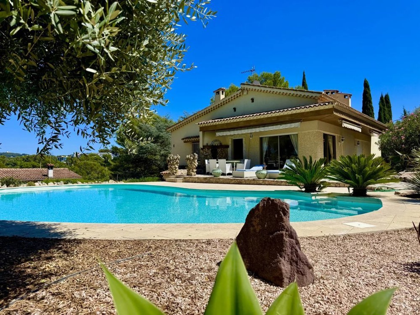 Mougins vente villa individuelle avec piscine