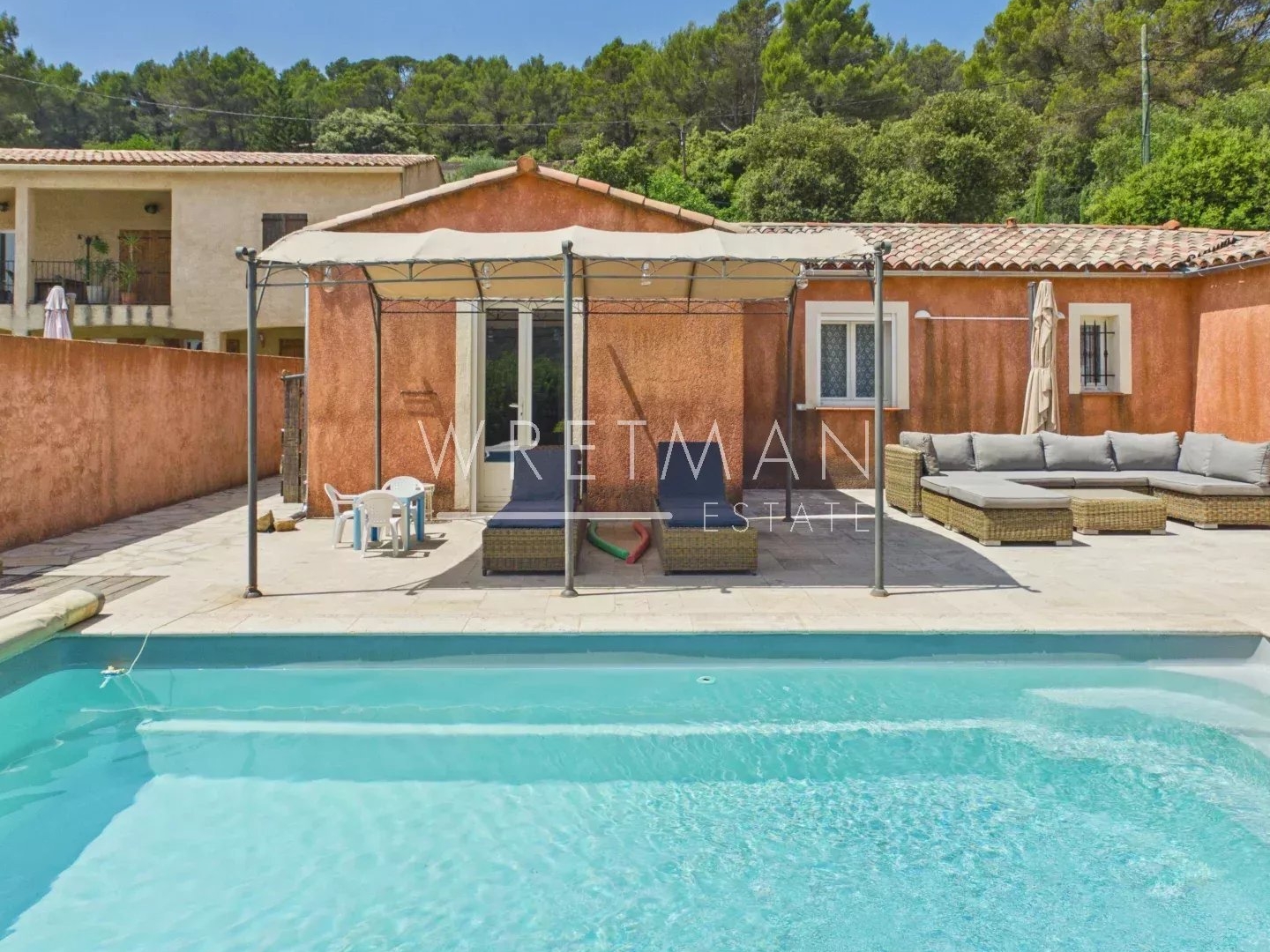 Maison à vendre - 6 pièces - 136m2 - Cotignac (83570)